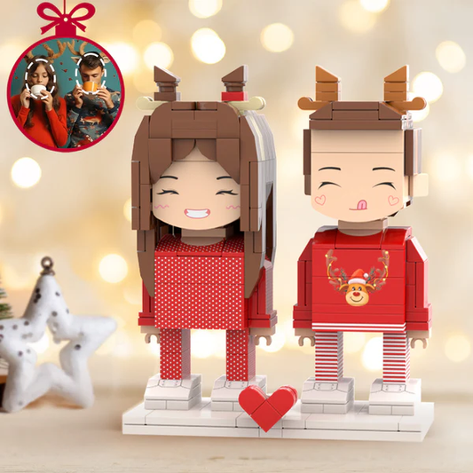 Personalisierte Weihnachtsfiguren als Paar im Elch-Outfit – Individuelle Brick-Figuren mit eigenen Köpfen – Das besondere Geschenk zu Weihnachten