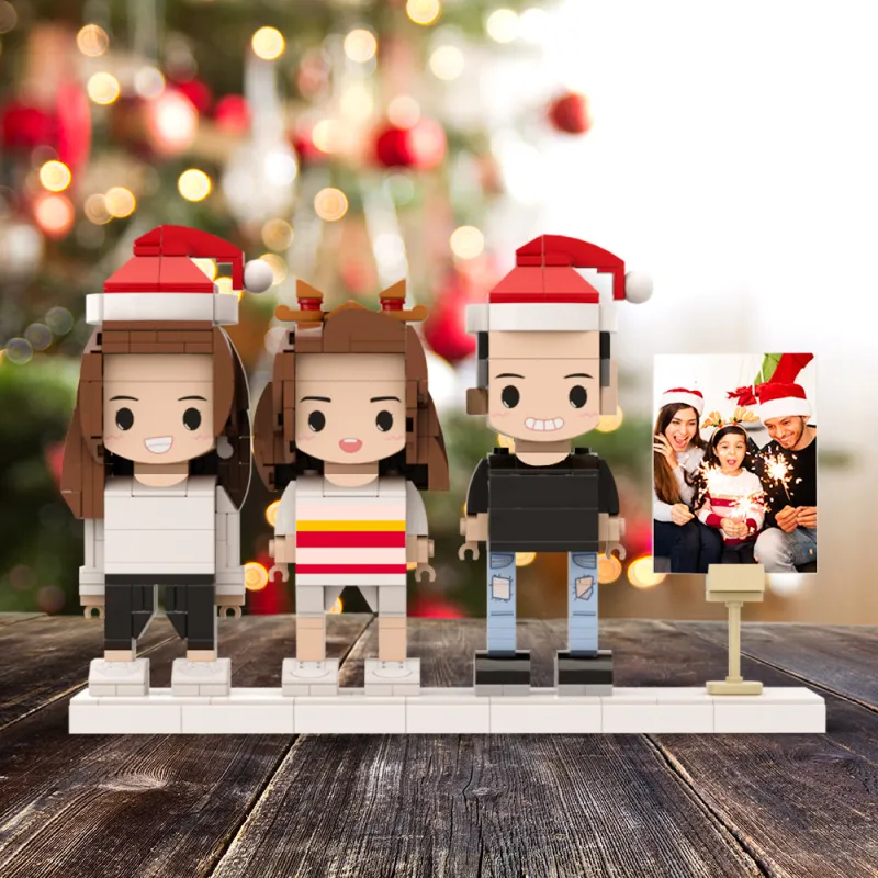 Personalized building block figures of 3 people in a picture frame – The perfect Christmas gift for families