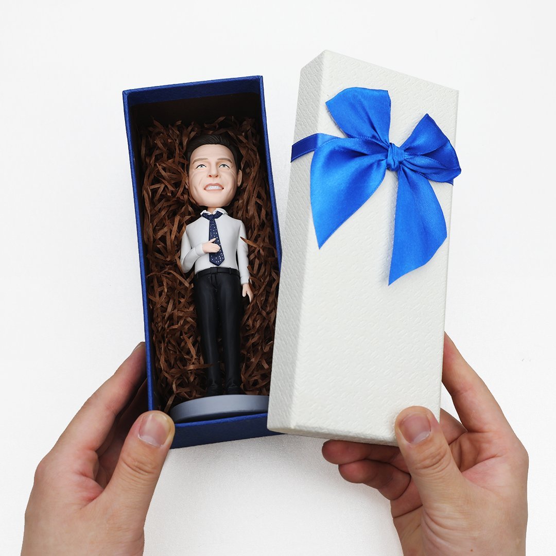 Personalisierter Bobblehead – Trainerin – mit Wunschgravur.