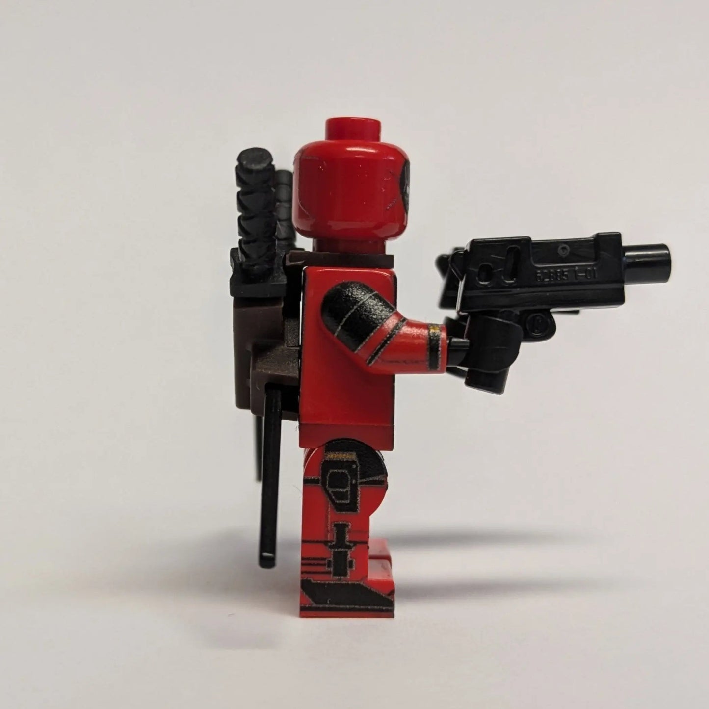 "Brickpool" minifigure by MBB-Custom