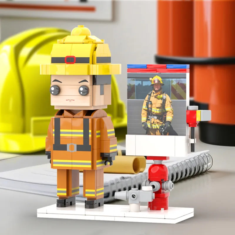 Personalisierte Bausteinfigur – Feuerwehrmann-Thema – 1 Person