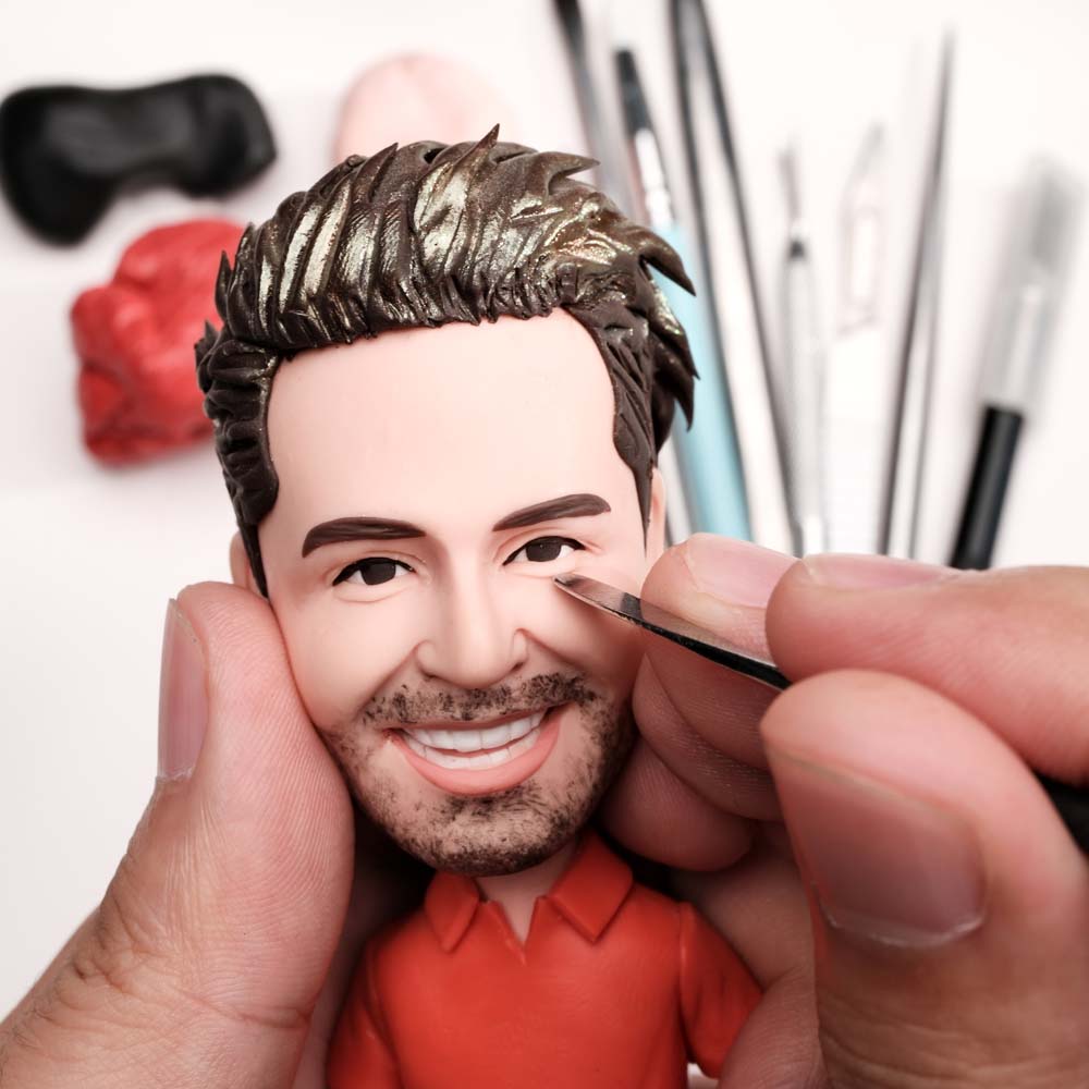 Vollständig personalisierbare Wackelkopf Figuren – 4 Personen – mit Wunschgravur.