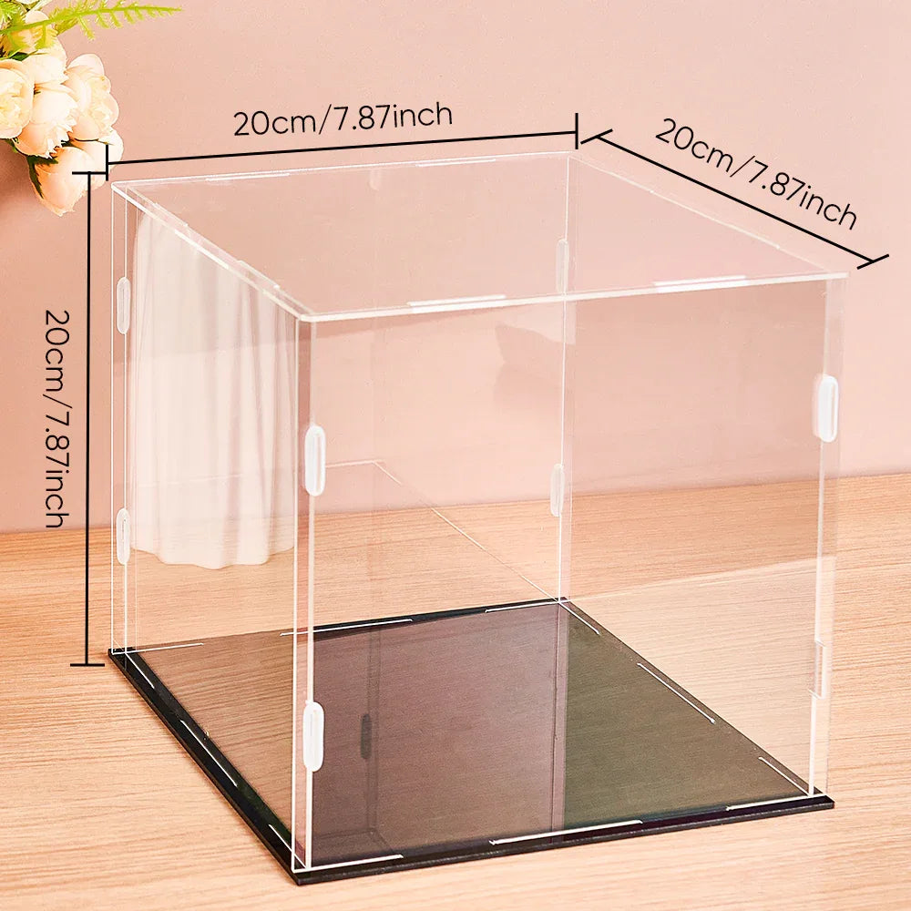 ForeverFig – Staubdichte Acryl-Vitrine für 4 personalisierte Wackelkopf Figuren (20 × 15 × 20 cm) - ForeverFig