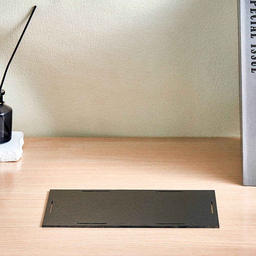 Staubdichte Acryl-Vitrine für 3 personalisierte Wackelkopf Figuren – 20 × 10 × 20 cm.