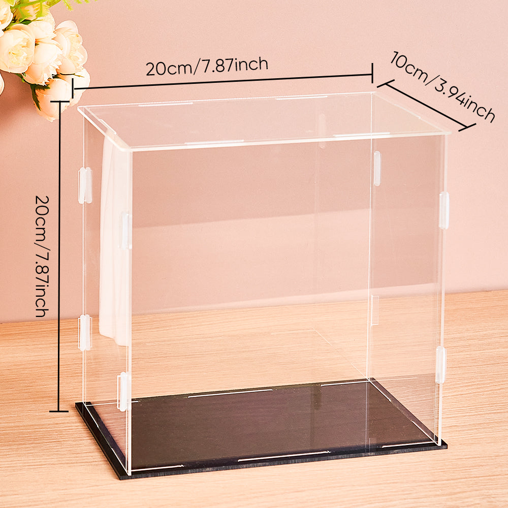 Staubdichte Acryl-Vitrine für 3 personalisierte Wackelkopf Figuren – 20 × 10 × 20 cm.