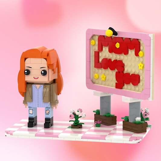 ForeverFig – Personalisierte Brick Figur mit „MOM Love You“-Schriftzug