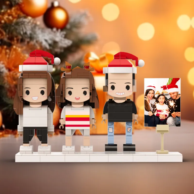 Personalized building block figures of 3 people in a picture frame – The perfect Christmas gift for families