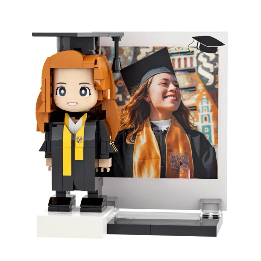ForeverFig – Personalisierte Brick Figur als Abschlussgeschenk