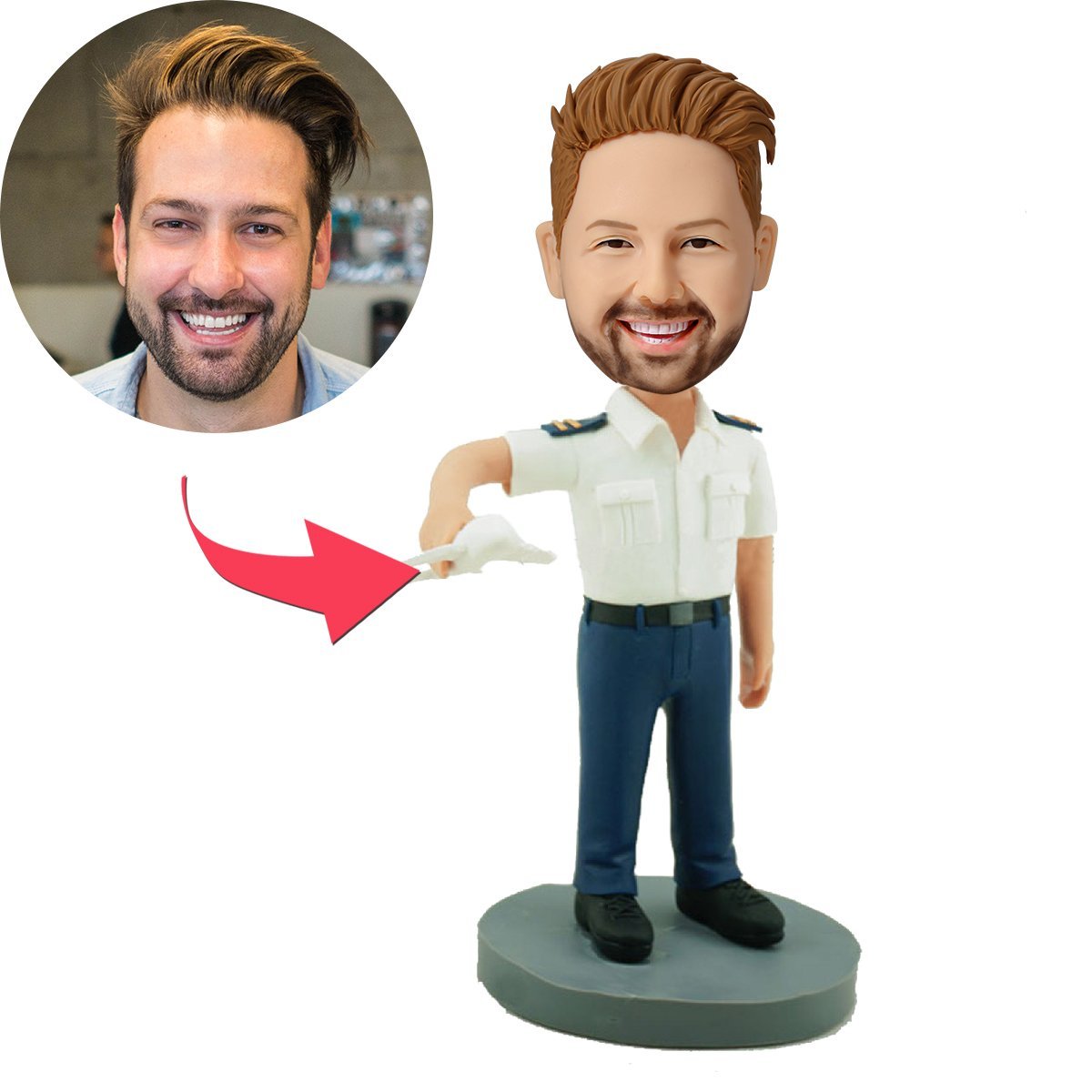 Personalisierte Wackelkopf Figur – Pilot mit Flugzeugmodell – mit Wunschgravur.