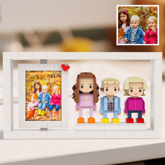 Personalized Brick Figures in Frame – Full Body Design for 3 People