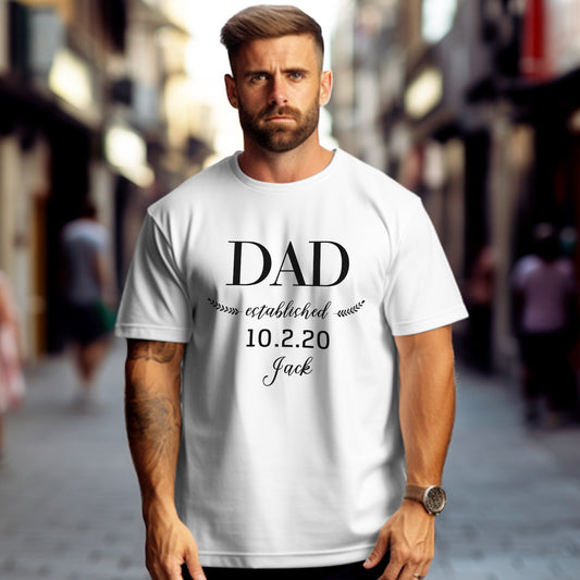 Personalized T-Shirt “Daddy Established” – Gift for Dad or Grandpa