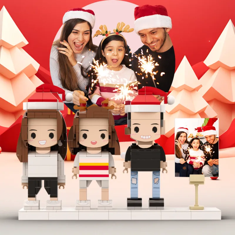 Personalized building block figures of 3 people in a picture frame – The perfect Christmas gift for families