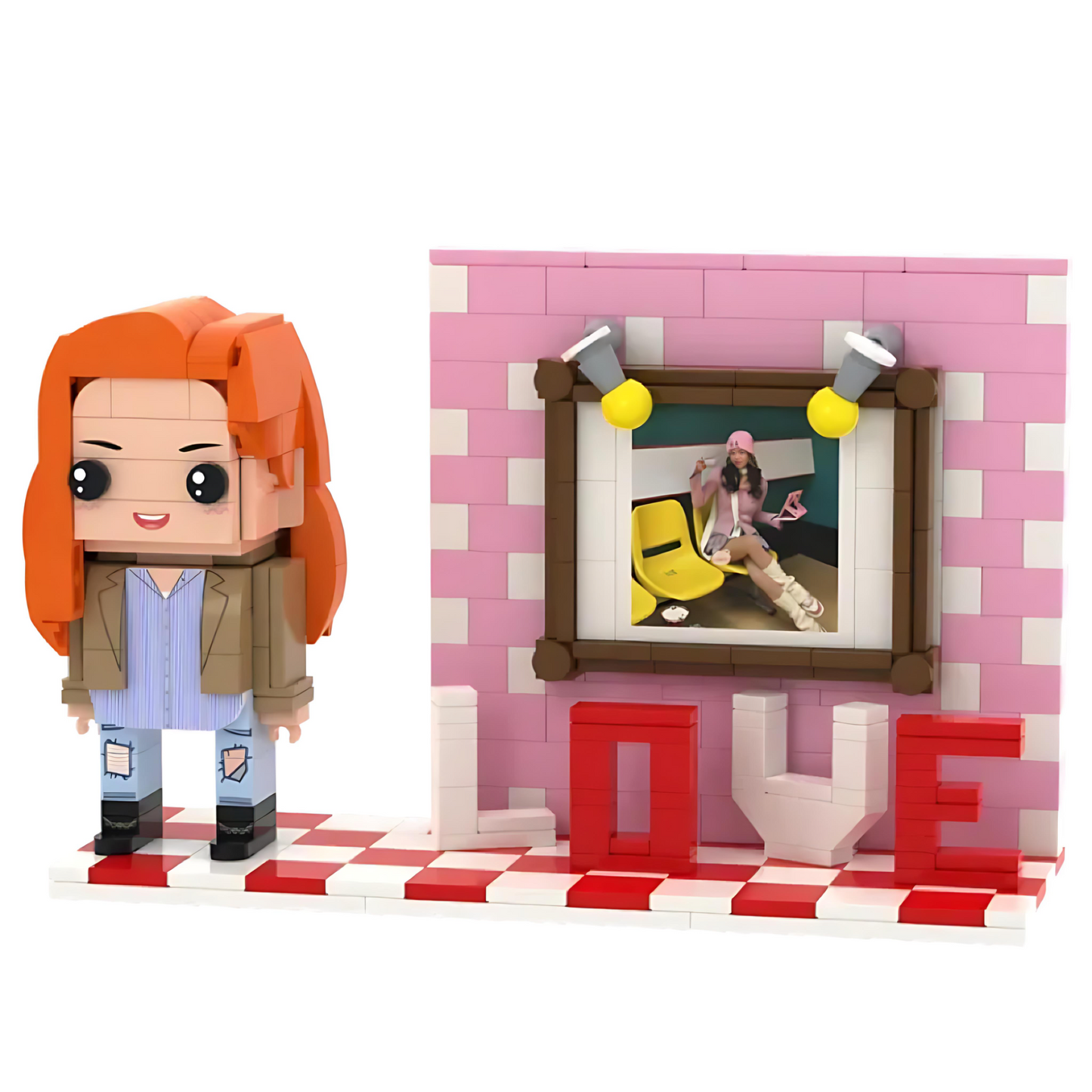 ForeverFig – Personalisierte Brick Figur mit LOVE-Schriftzug