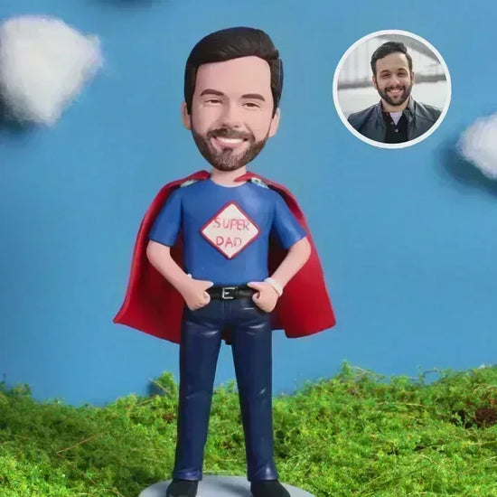 ForeverFig – „Ich liebe meine Mama“ als personalisierte Wackelkopf Figur mit Wunschgravur - ForeverFig