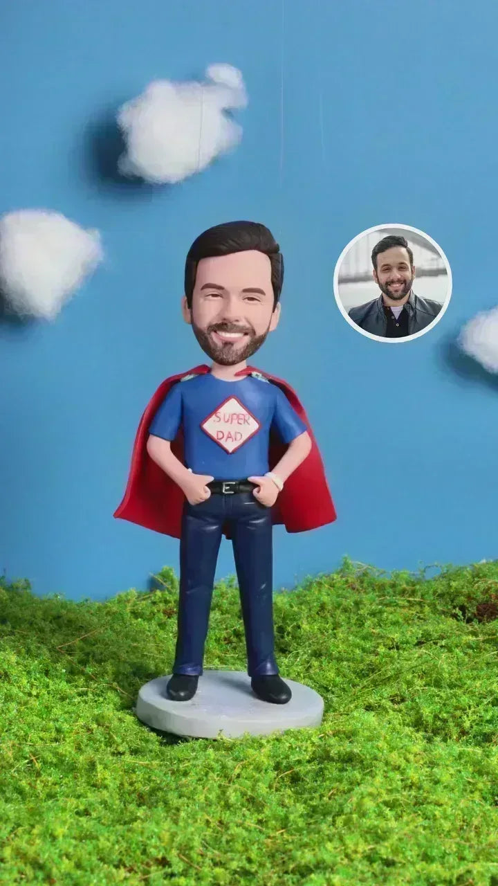 ForeverFig – „Ich liebe meine Mama“ als personalisierte Wackelkopf Figur mit Wunschgravur - ForeverFig