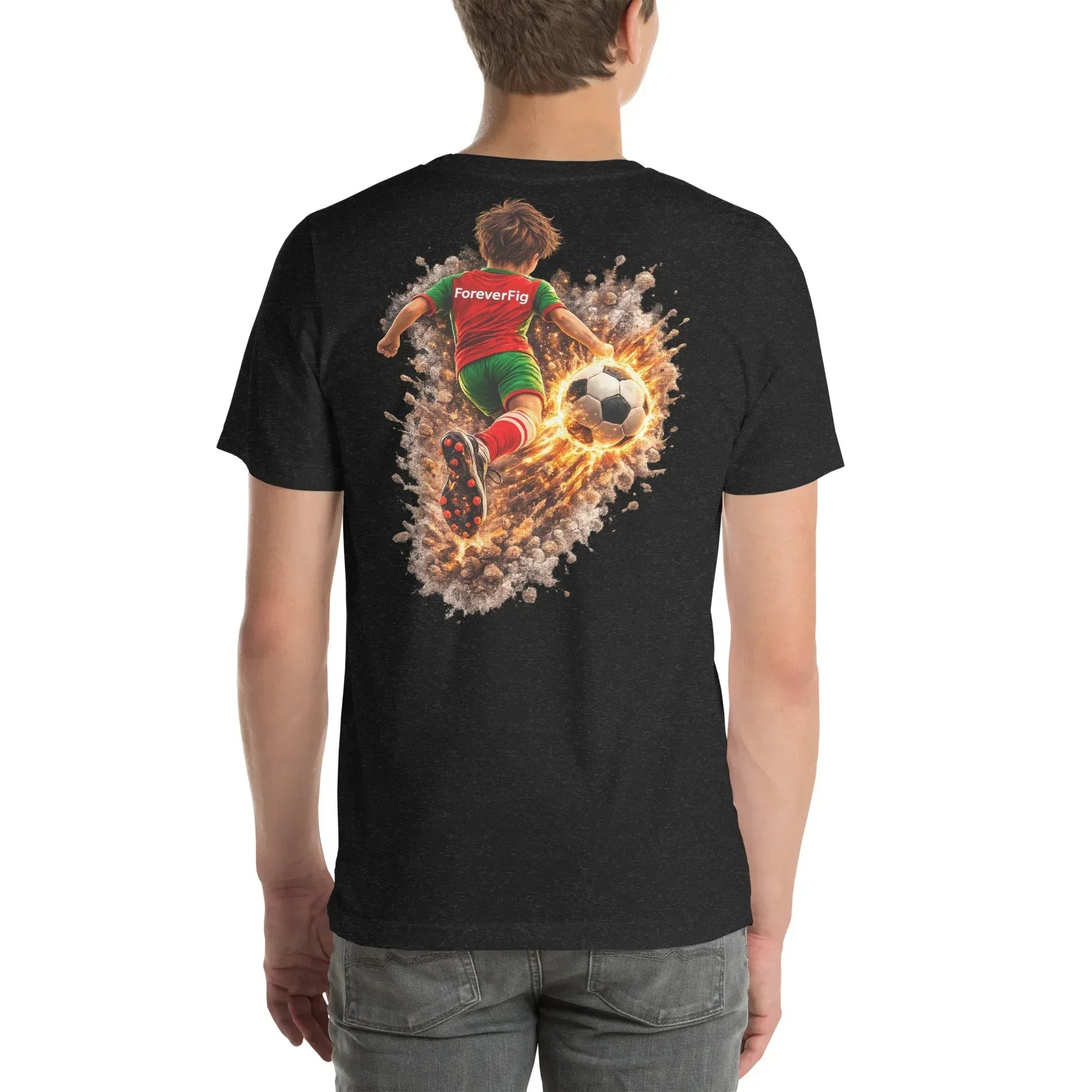 ForeverFig personalisiertes Fußball T-Shirt – der Ball fliegt durch den Körper - ForeverFig