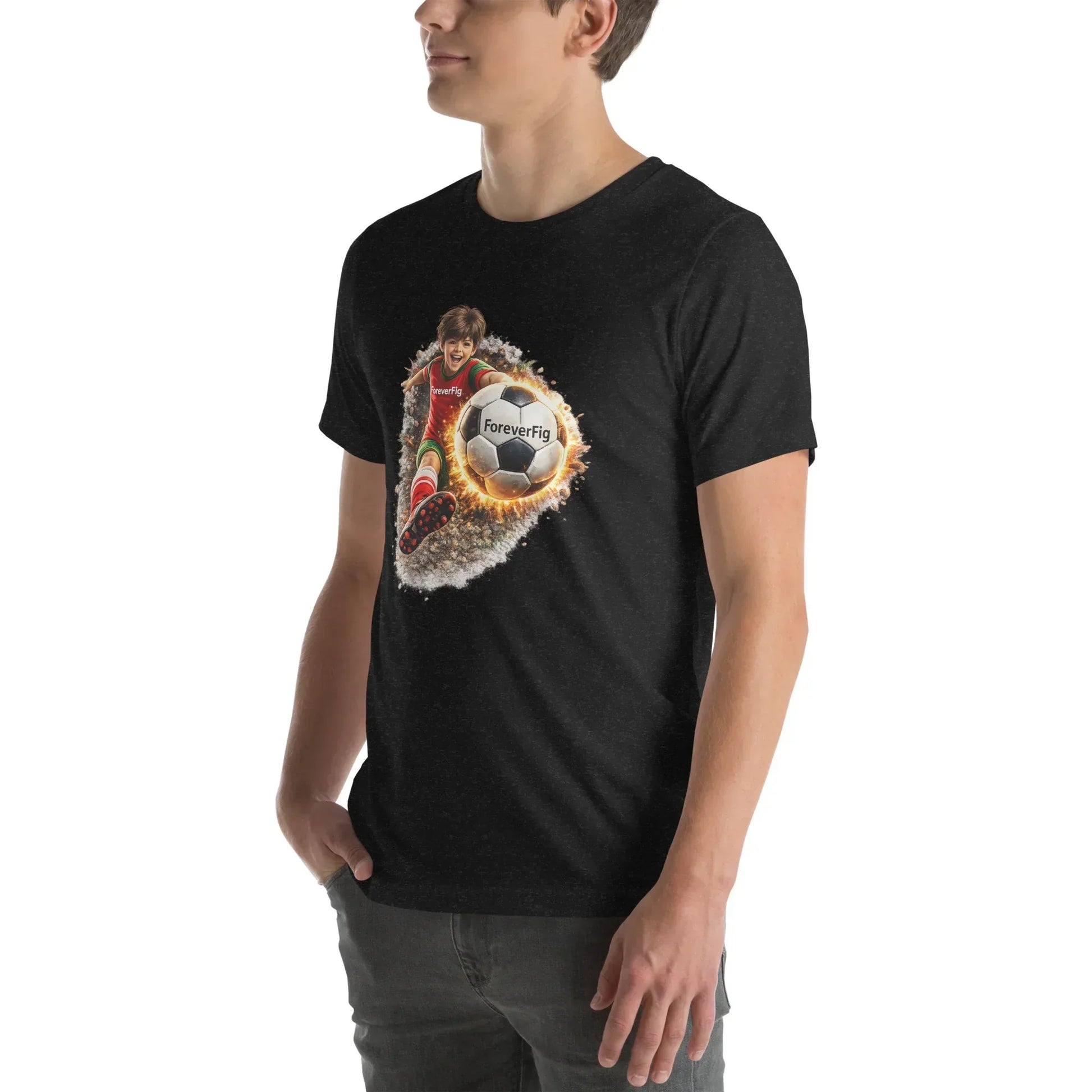 ForeverFig personalisiertes Fußball T-Shirt – der Ball fliegt durch den Körper - ForeverFig
